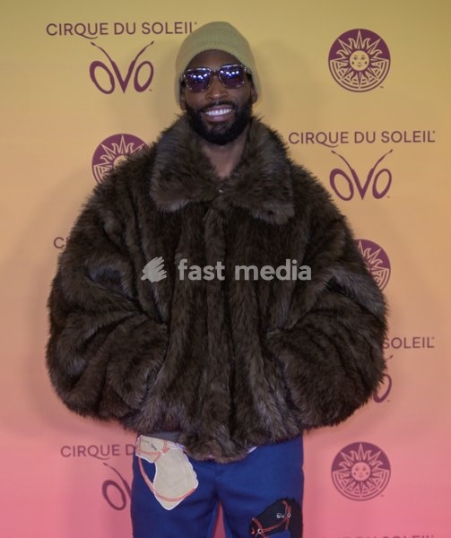 Loading...