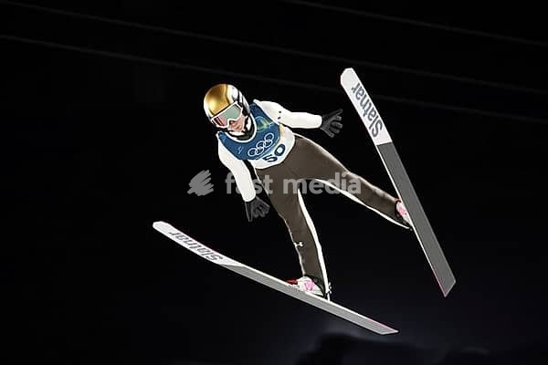 Loading...