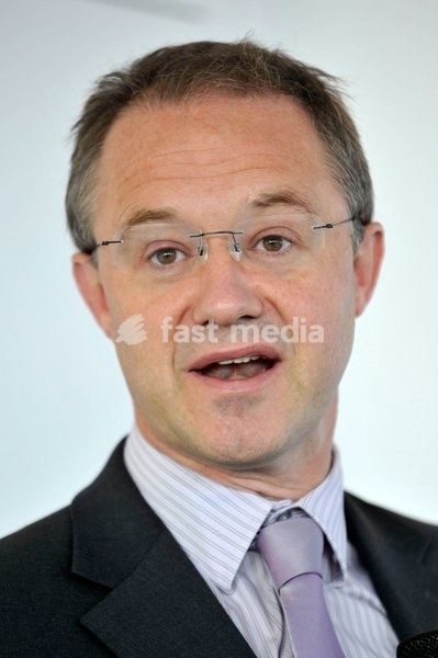Loading...