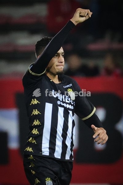 Loading...